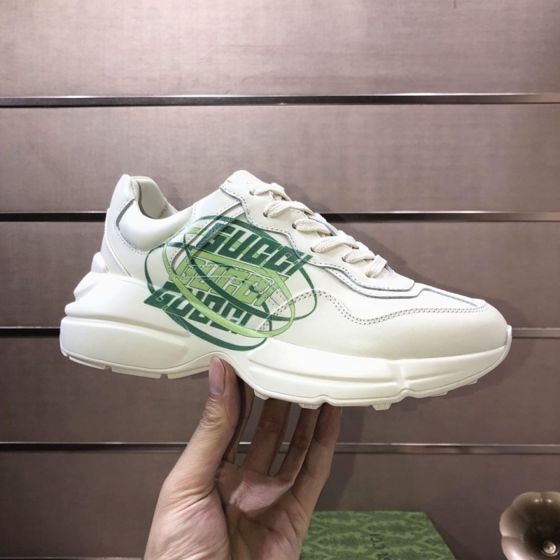 G*u*i casual shoes